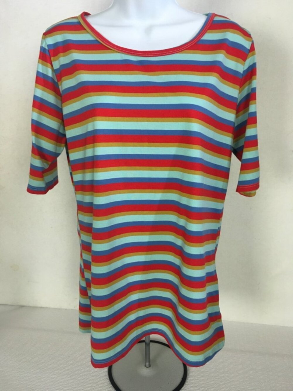 LuLa Roe Top Women Size XL Blue Red Green Stripe Short Sleeve Round Neck T shirt